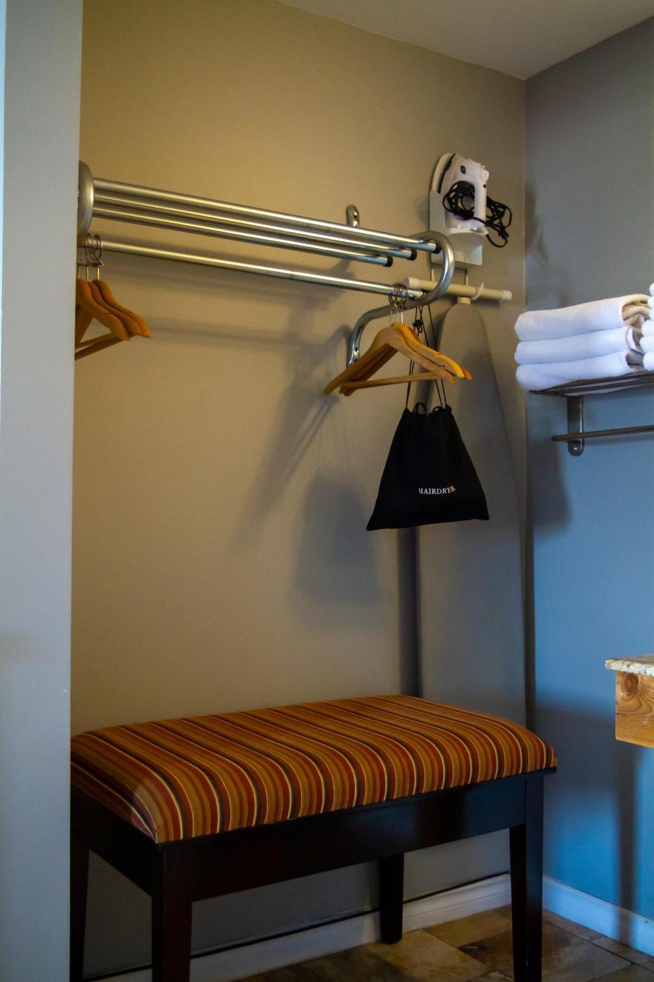 Saxony Motel Chatham-Kent Kültér fotó