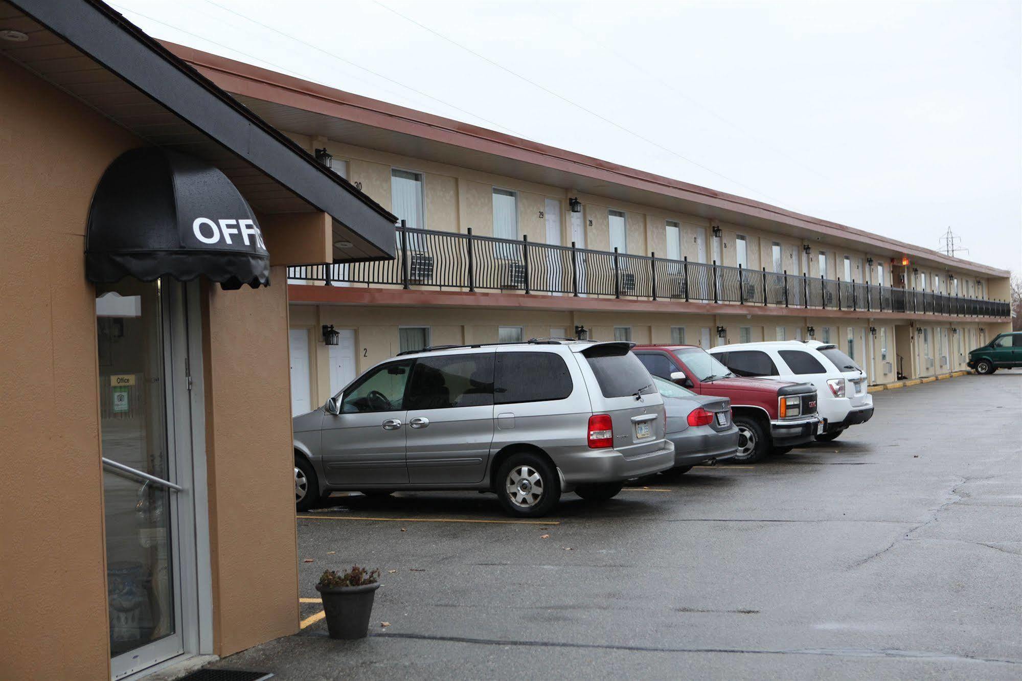 Saxony Motel Chatham-Kent Kültér fotó